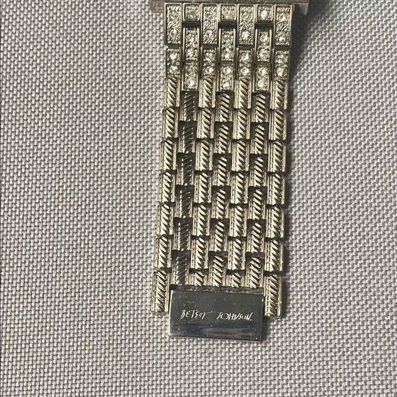 ✨Host Pick✨Betsey Johnson Crystal Watch - Picture 5 of 11